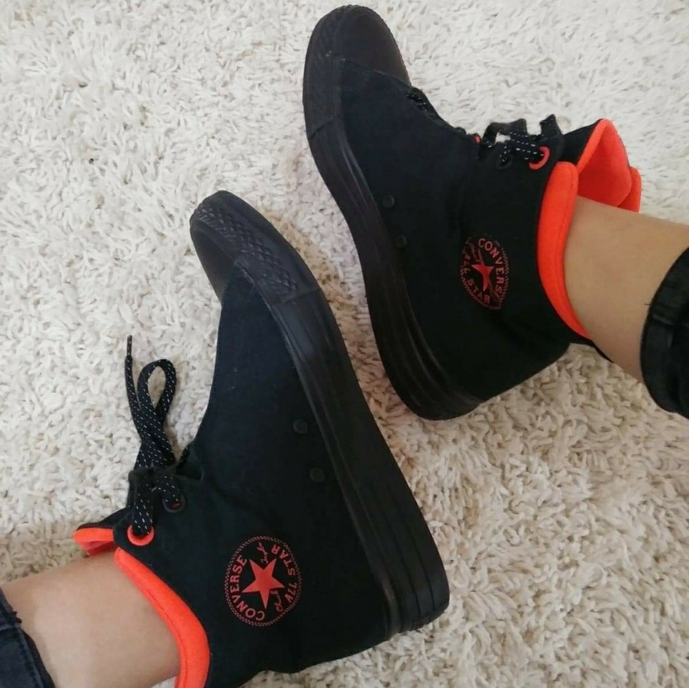 Converse High Tops